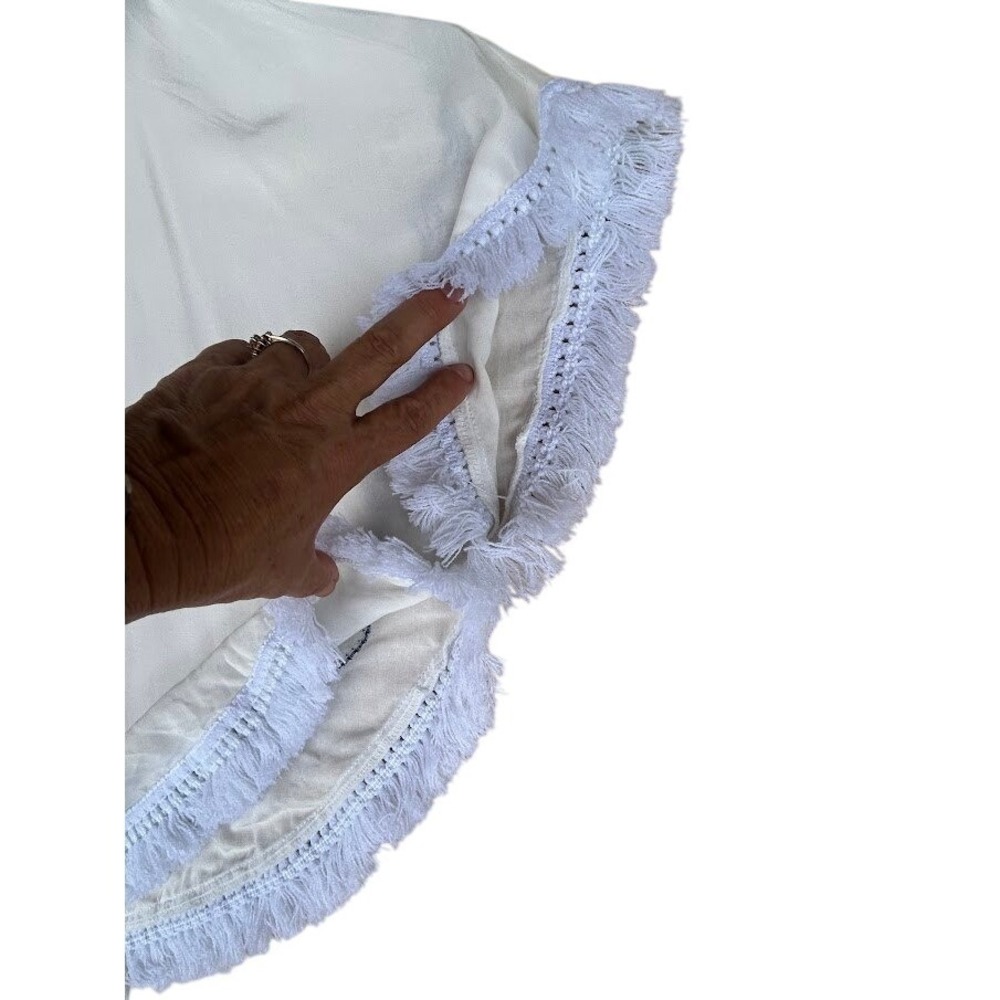Yasiqi Fashion Womens White Navy Blue Floral Embroidered Fringe Poncho One Size - Picture 8 of 9